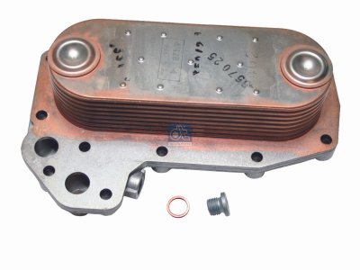 DT Spare Parts - Oil cooler - 4.61888