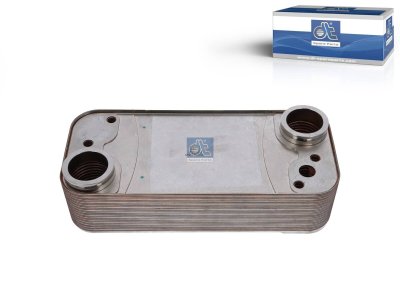 DT Spare Parts - Oil cooler - 1.18421