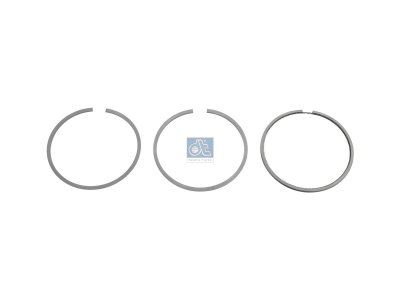 DT Spare Parts - Piston ring kit - 7.95083